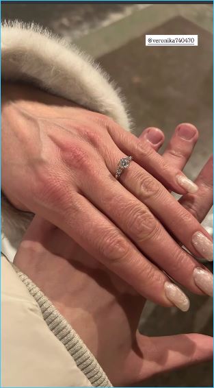 Вероника Гракович вернулась на поляну с кольцом и предложением от Артема Гавришова Вероника Гракович вернулась на поляну с кольцом и предложением от Артема Гавришова