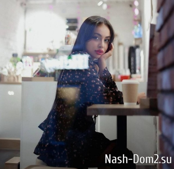 Никита Гуранда проводит всё своё время с новенькой Дарьей Никита Гуранда проводит всё своё время с новенькой Дарьей