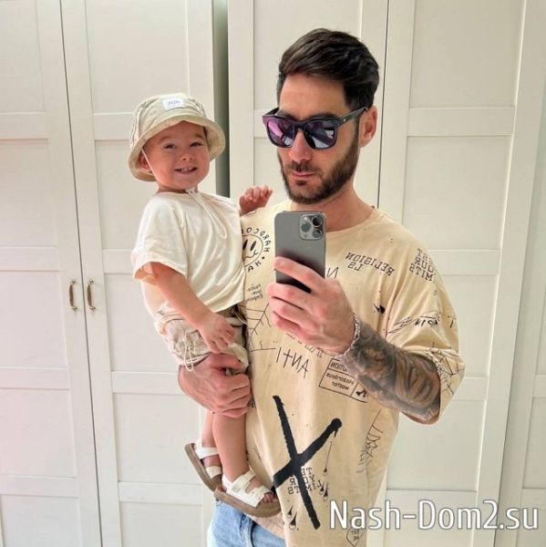 Виктория Салибекова стесняется своего седого мужа Виктория Салибекова стесняется своего седого мужа