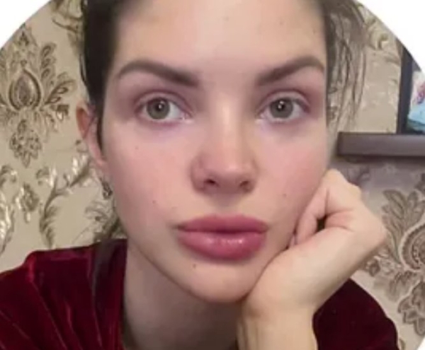 Максим Евстропов и Анна Самонина собрали документы для брачного договора Максим Евстропов и Анна Самонина собрали документы для брачного договора