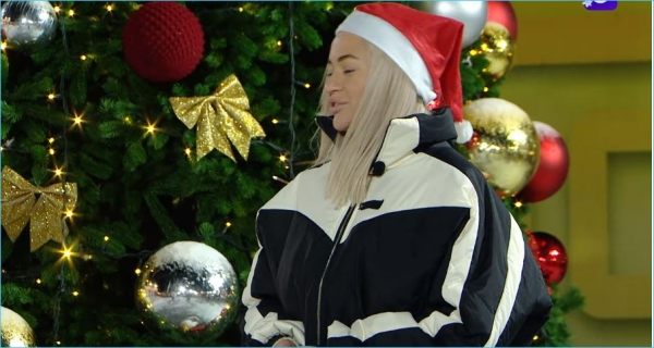 Элина Рахимова уверяет, что без отношений она расцветает Элина Рахимова уверяет, что без отношений она расцветает