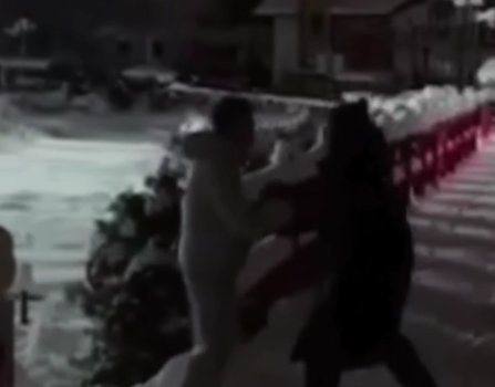 Дмитрий Шишкану устроил потасовку с Евгением Сидоровым Дмитрий Шишкану устроил потасовку с Евгением Сидоровым