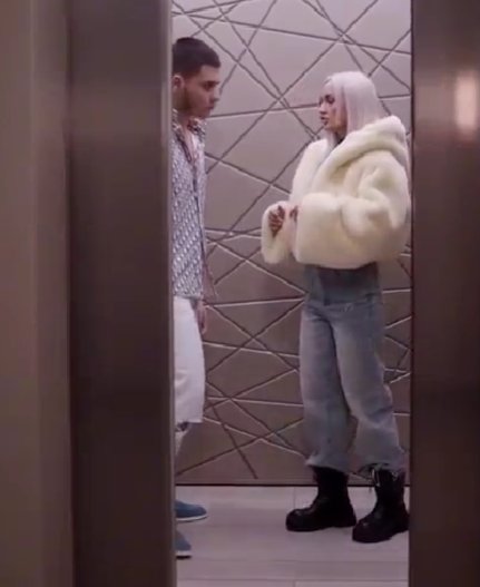 Элина Рахимова прослезилась, когда Дом 2 покинул Амин Соколовский Элина Рахимова прослезилась, когда Дом 2 покинул Амин Соколовский