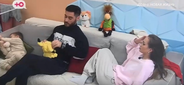 "Плешивый дедушка" - Виктория Салибекова уговаривает Тиграна закрасить седину "Плешивый дедушка" - Виктория Салибекова уговаривает Тиграна закрасить седину