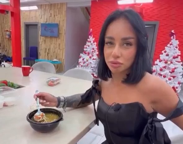 Пикантные фото новой девушки Никиты Гуранды удивили зрителей Дома 2 Пикантные фото новой девушки Никиты Гуранды удивили зрителей Дома 2