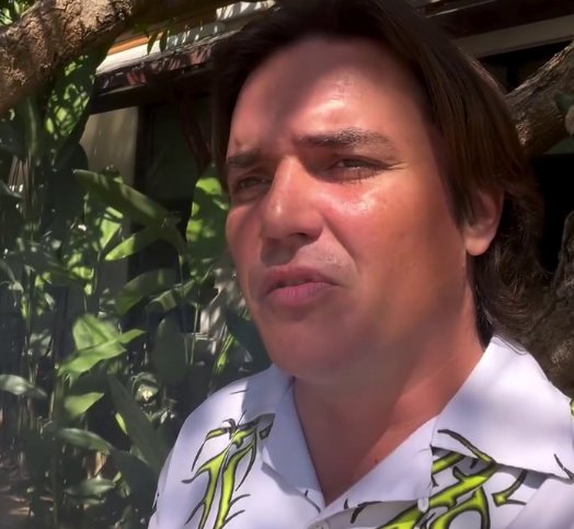 Евгений Кузин улетел на остров Панган без Кристины Бухынбалтэ Евгений Кузин улетел на остров Панган без Кристины Бухынбалтэ