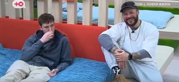 Евгению Сидорову не удалось выгнать Элину Рахимову из комнаты Евгению Сидорову не удалось выгнать Элину Рахимову из комнаты