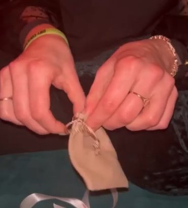 Артём Гавришов пригласил Светлану Прель в ресторан Артём Гавришов пригласил Светлану Прель в ресторан