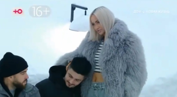 Элина Рахимова случайно рассекретила, кто покинул Дом 2 Элина Рахимова случайно рассекретила, кто покинул Дом 2