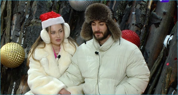 Виктория Салибекова не поддерживает агрессивное поведение своей мамы Вероники Виктория Салибекова не поддерживает агрессивное поведение своей мамы Вероники