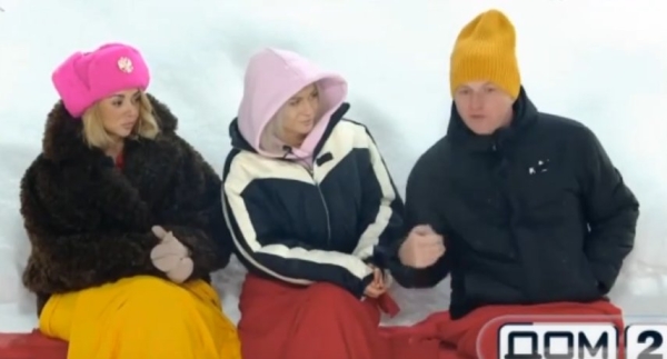 Елена Тепловодская выгнала Милану Коломеец, устроив заговор Елена Тепловодская выгнала Милану Коломеец, устроив заговор