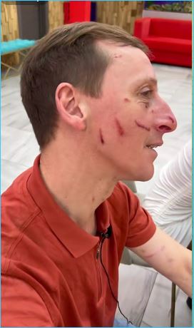 Вероника Гракович устроила расправу над мужем Альбертом, сообщает Тигран Салибеков Вероника Гракович устроила расправу над мужем Альбертом, сообщает Тигран Салибеков