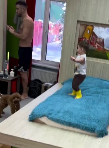 Тигран Салибеков рассказал, как прошло первое утро в мужской спальне Тигран Салибеков рассказал, как прошло первое утро в мужской спальне