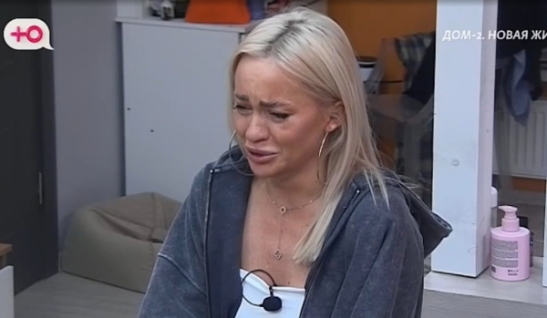 Элина Рахимова поссорилась с отцом из-за провокаций Григорьева и Гуранды Элина Рахимова поссорилась с отцом из-за провокаций Григорьева и Гуранды