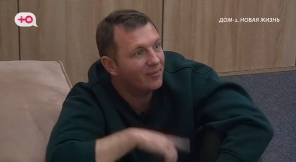 Илья Яббаров и Лена Тепловодская не смогли договориться, кто оплачивает поездку в Дубай Илья Яббаров и Лена Тепловодская не смогли договориться, кто оплачивает поездку в Дубай