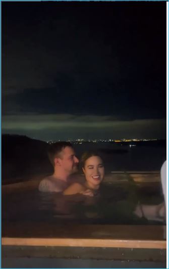 Мария Кохно приготовила рождественский сюрприз для своего избранника Мария Кохно приготовила рождественский сюрприз для своего избранника