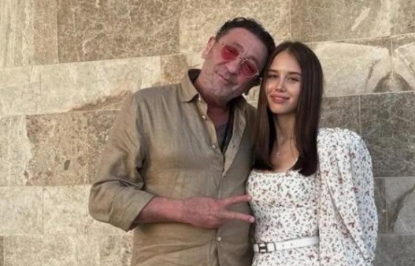 В Сети обсуждают расставание Григория Лепса с молодой избранницей В Сети обсуждают расставание Григория Лепса с молодой избранницей