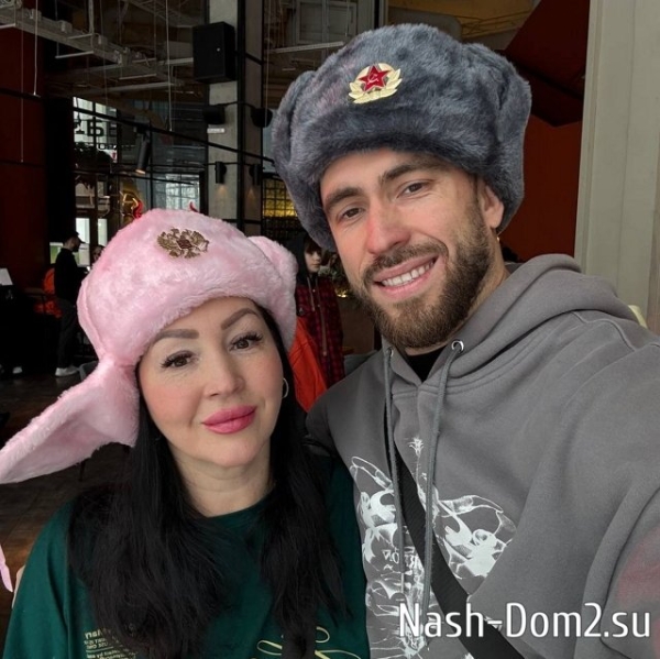 Катя Квашникова: У меня лёгкая форма биполярки Катя Квашникова: У меня лёгкая форма биполярки