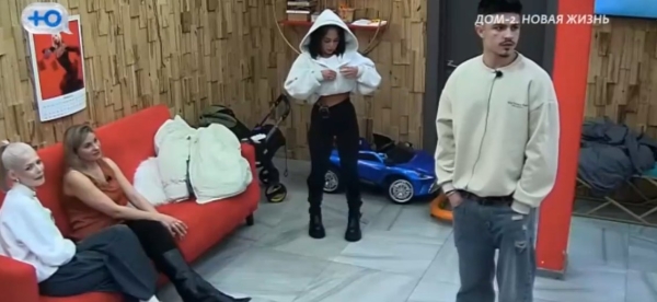 Элина Рахимова требует ограничить интим за проектом Никиты Гуранды Элина Рахимова требует ограничить интим за проектом Никиты Гуранды