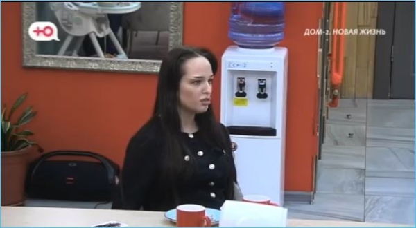 Никита Гуранда считает Гриневскую «непонятной девушкой», а для бабушки готовит знакомство с «алмазиком» Никита Гуранда считает Гриневскую «непонятной девушкой», а для бабушки готовит знакомство с «алмазиком»