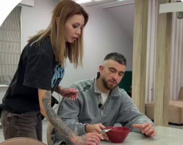 Игорь Григорьев обманул Катю Квашникову, придумав важные дела на выходные Игорь Григорьев обманул Катю Квашникову, придумав важные дела на выходные