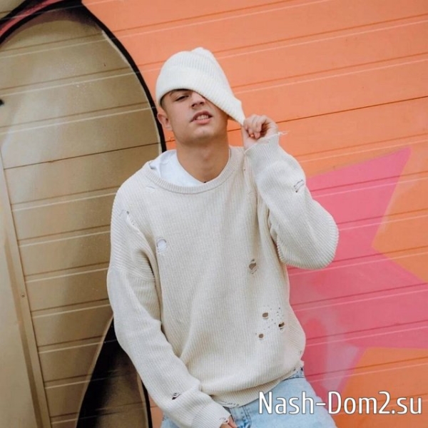 Катя Квашникова критикует внешний вид Никиты Гуранда Катя Квашникова критикует внешний вид Никиты Гуранда