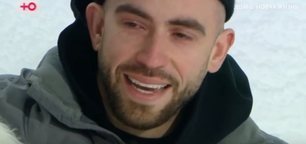 Тигран Салибеков устроил драму, провожая Игоря Григорьева за ворота Дома 2 Тигран Салибеков устроил драму, провожая Игоря Григорьева за ворота Дома 2