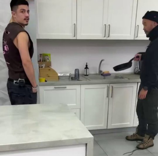 Зачем Элина Рахимова устроила проверку в доме Никиты Гуранды Зачем Элина Рахимова устроила проверку в доме Никиты Гуранды