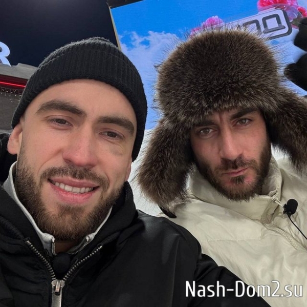 Игорь Григорьев сбежал от Кати Квашниковой на поляну Игорь Григорьев сбежал от Кати Квашниковой на поляну