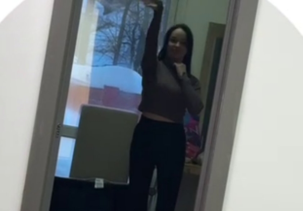 Ксения Карпова не может расстаться с рогами Ксения Карпова не может расстаться с рогами