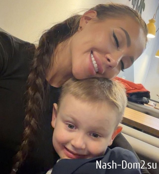 Илья Яббаров, неожиданно, воспылал любовью к сыну Богдану Илья Яббаров, неожиданно, воспылал любовью к сыну Богдану