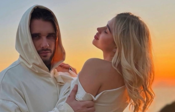 Евгения и Анастасия Ромашовы готовы стоять на паперти, лишь бы не возвращаться в Россию Евгения и Анастасия Ромашовы готовы стоять на паперти, лишь бы не возвращаться в Россию