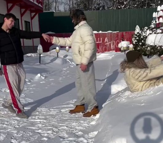 Вероника Гракович устала от пародий зятя Тиграна и хочет покинуть Дом 2 Вероника Гракович устала от пародий зятя Тиграна и хочет покинуть Дом 2