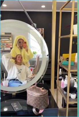 Елена Тепловодская призналась Рахимовой, что она рассталась с Ильей Яббаровым Елена Тепловодская призналась Рахимовой, что она рассталась с Ильей Яббаровым