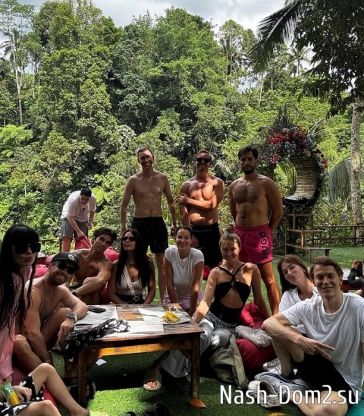 Нелли Ермолаева: Почему так сложно сделать комплимент? Нелли Ермолаева: Почему так сложно сделать комплимент?