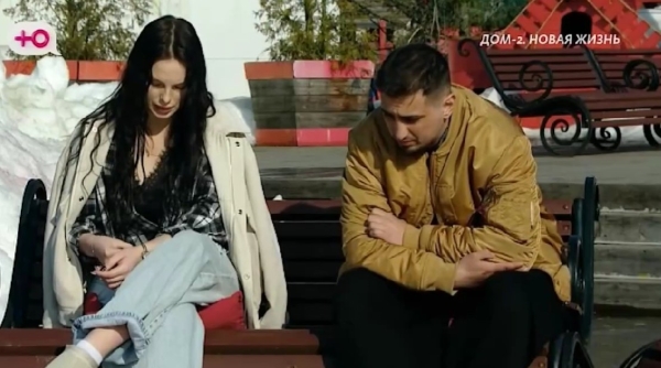 Руслана Асланова на сутки выгнали из Дома 2 и вернули к Тетуевой Руслана Асланова на сутки выгнали из Дома 2 и вернули к Тетуевой