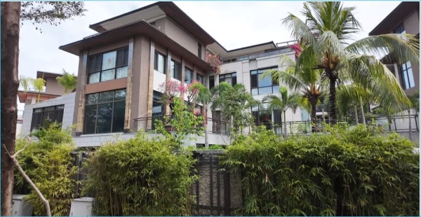 Красотам Хайнаня только мешают проблемы участников Дома 2 Красотам Хайнаня только мешают проблемы участников Дома 2