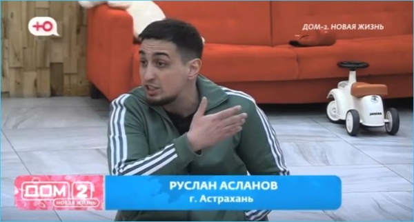 Руслан Асланов вступил в потасовку с Дмитрием Калашниковым Руслан Асланов вступил в потасовку с Дмитрием Калашниковым