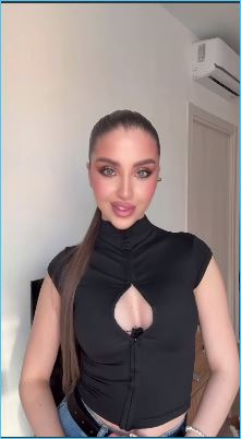 Поздравить с днем рождения Екатерину Квашникову прилетела её мама Оксана Поздравить с днем рождения Екатерину Квашникову прилетела её мама Оксана