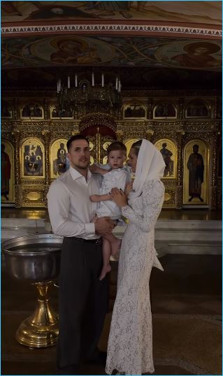 Семье Федора Стрелкова и Аниты Кобелевой исполнилось 4 года Семье Федора Стрелкова и Аниты Кобелевой исполнилось 4 года