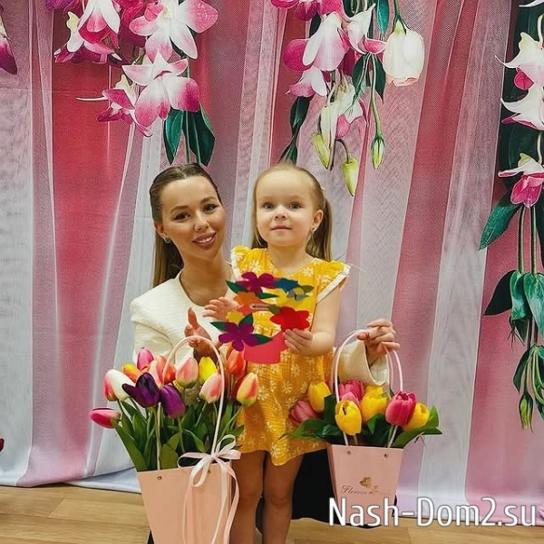 Татьяна Репина переживает из-за редких встреч Афины с отцом Татьяна Репина переживает из-за редких встреч Афины с отцом