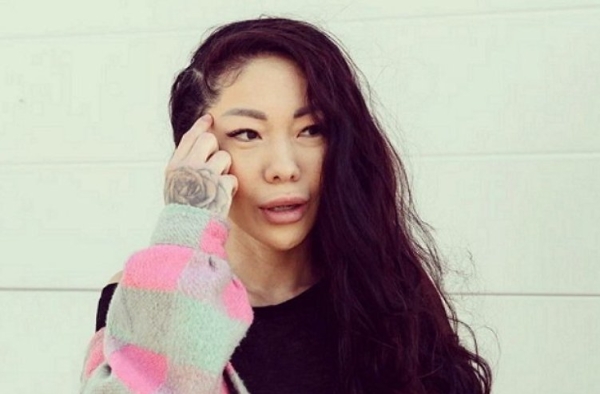 Ника Трощенкова поменяла симпатию со Степана Карпова на Никиту Утенкова Ника Трощенкова поменяла симпатию со Степана Карпова на Никиту Утенкова