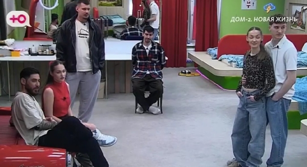 Тигран Салибеков не понимает, почему зрители Дома 2 поддерживают Степана Карпова Тигран Салибеков не понимает, почему зрители Дома 2 поддерживают Степана Карпова