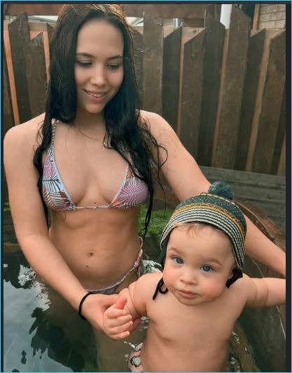 Глеб Жемчугов с семьей празднует день рождения младшего сына Глеб Жемчугов с семьей празднует день рождения младшего сына