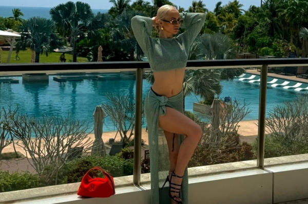 Элина Рахимова задумала испортить Никите Гуранде и Альберту отдых Элина Рахимова задумала испортить Никите Гуранде и Альберту отдых