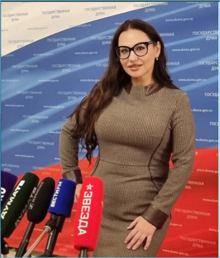 Появились слухи, что Светлана Прель может стать заменой Яны Фиткевич на посту ведущей Дома 2 Появились слухи, что Светлана Прель может стать заменой Яны Фиткевич на посту ведущей Дома 2