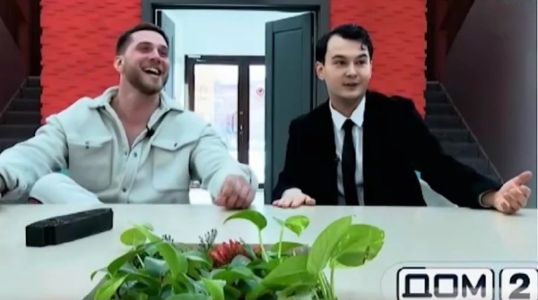 Антон Беккужев удивлен тому, как быстро участники Дома 2 "полюбили" Элину Рахимову Антон Беккужев удивлен тому, как быстро участники Дома 2 "полюбили" Элину Рахимову