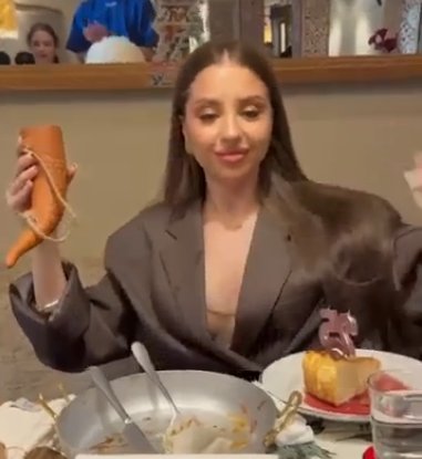 Катя Квашникова не пригласила на день рождения Салибековых Катя Квашникова не пригласила на день рождения Салибековых