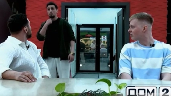 Элина Рахимова стала нерукопожатной для участников Дома 2, сообщает Светлана Прель Элина Рахимова стала нерукопожатной для участников Дома 2, сообщает Светлана Прель