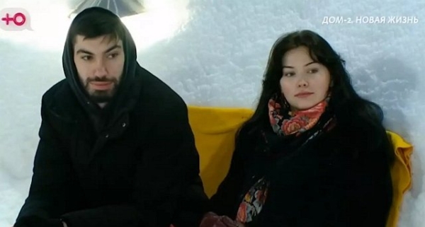 На Дом-2 к Руслану Асланову пришло «свежее мясо» На Дом-2 к Руслану Асланову пришло «свежее мясо»